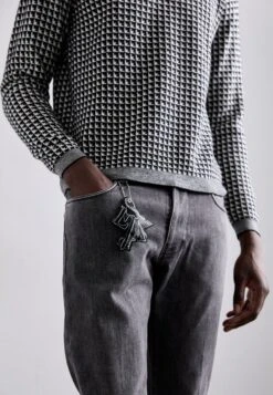 Emporio Armani 5 POCKETS PANT - Slim Fit Jeans - Medium Grey Denim 12 Emporio Armani 5 POCKETS PANT - Slim Fit Jeans - Medium Grey Denim -Total Wear Store 2680498fb66a4f978ef65dbd9123bdf6