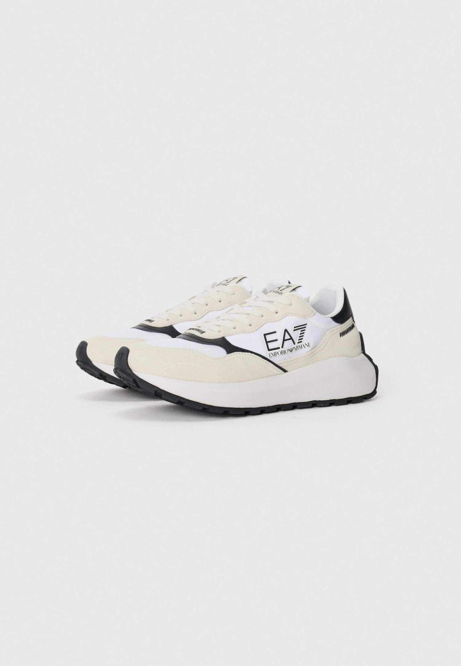 EA7 Emporio Armani WADER UNISEX - Trainers - White/black 4 EA7 Emporio Armani WADER UNISEX - Trainers - White/black - Image 2