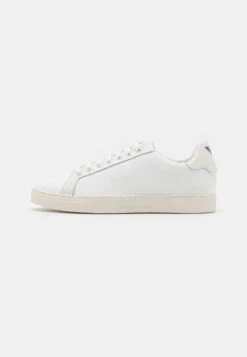 Emporio Armani Trainers - Off White