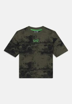 EA7 Emporio Armani UNISEX - Print T-shirt - Grey Fancy -Total Wear Store 28e6e05a21674be9a30bde4e997c2d2b