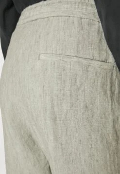 Emporio Armani Pantaloni - Trousers - Grigio Piuma -Total Wear Store 28f74a767e194f44b68566d8cb5797d5