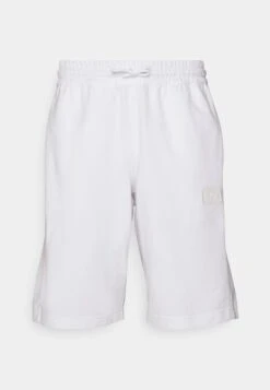 EA7 Emporio Armani Bermuda - Shorts - White -Total Wear Store 29f376f1719f4a45a52f537da5cd63c1