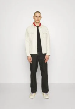 Emporio Armani Blouson Jacket - Leather Jacket - Bianco Panna 9 Emporio Armani Blouson Jacket - Leather Jacket - Bianco Panna -Total Wear Store 2a3c59b2615640dbaa8b4ebf1564e95e