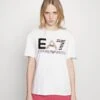 EA7 Emporio Armani P28 - Print T-Shirt - White 1 EA7 Emporio Armani P28 - Print T-Shirt - White -Total Wear Store 2ab2d1ba9ce14cdda9fd6119e785b622