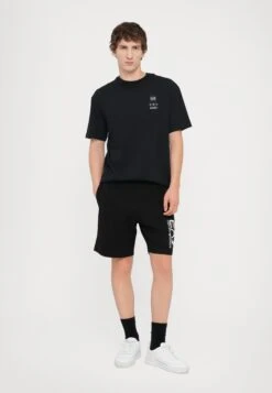 EA7 Emporio Armani TRAIN LOGO TEE UNISEX - Print T-shirt - Black/silver Colored -Total Wear Store 2ad0ddc5533647579e6fa90ce6440e4e