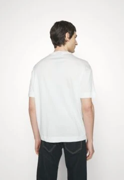 Emporio Armani Print T-Shirt - Bianco Aquila -Total Wear Store 2b22d76ce02b44579b6ea47cc2be27ce