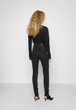 Emporio Armani Slim Fit Jeans - Slim Fit Jeans -Total Wear Store 2c8540e410c346e4a5dc5a8fe698bc31