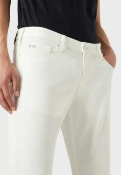 Emporio Armani Slim Fit Jeans - Bianco Caldo -Total Wear Store 2cfa35e72dfe4aaa8d9fbe6b898979ac