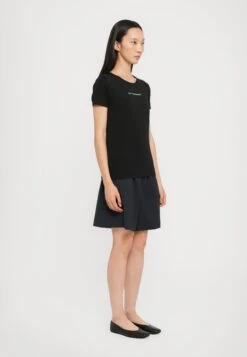 EA7 Emporio Armani Print T-shirt -Total Wear Store 2d88d975333b4c39963d6c43aef3c15e