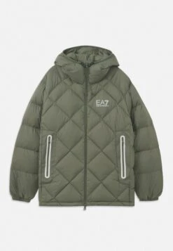 EA7 Emporio Armani MOUNTAIN QUILTED JACKET - Down Jacket - Molten Lava -Total Wear Store 2e37bf34ae0549d893d90e391f85bfa4