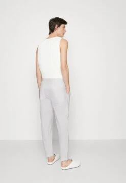 Emporio Armani Trouser - Trousers - Bianco -Total Wear Store 2eef57b96e284d549c1f1b1fff305f49