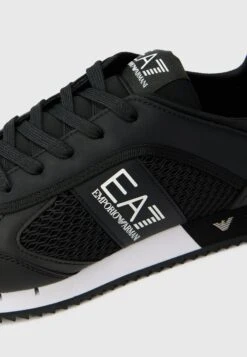 EA7 Emporio Armani UNISEX - Trainers - Black/white -Total Wear Store 2fa757d262af4caf8abd98750eb231bc