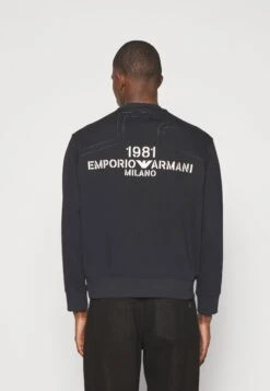 Emporio Armani Felpa - Sweatshirt - Blu Navy 13 Emporio Armani Felpa - Sweatshirt - Blu Navy -Total Wear Store 3160dd08a63940de96bd00100528edbe