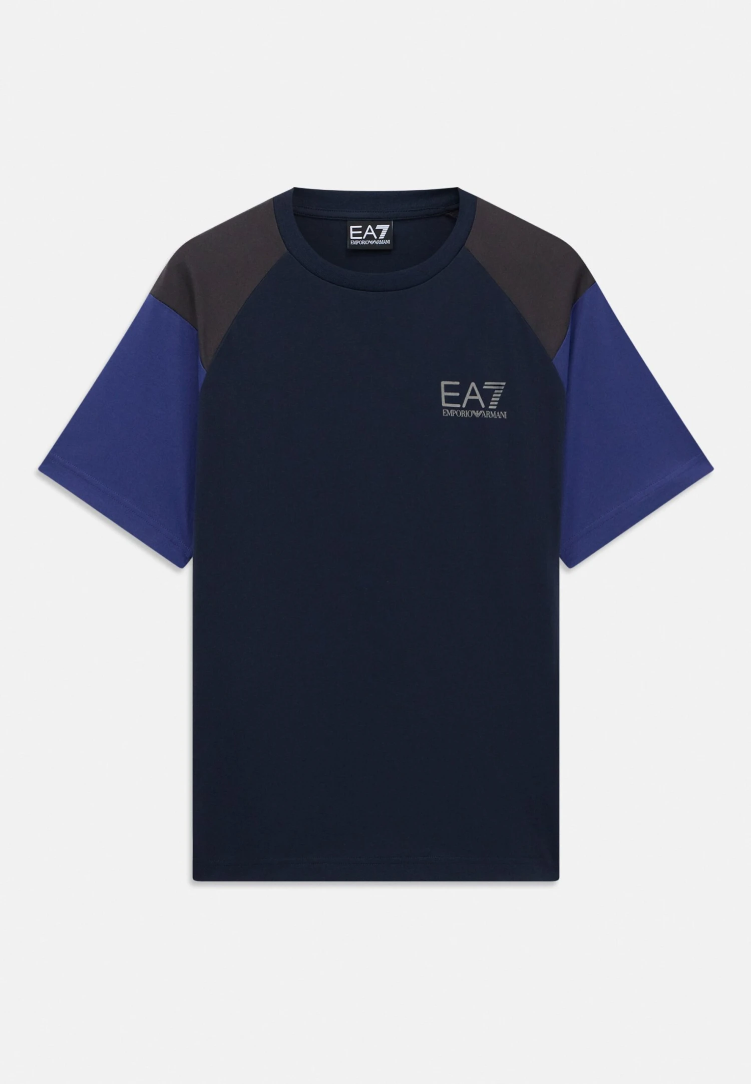 EA7 Emporio Armani TRAIN ATHLETIC COLOUR BLOCK TEE - Print T-shirt - Blue 8 EA7 Emporio Armani TRAIN ATHLETIC COLOUR BLOCK TEE - Print T-shirt - Blue - Image 6