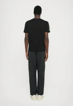 EA7 Emporio Armani LOGO SERIES TAPE TEE - Print T-shirt - Black -Total Wear Store 31ce1aefb22b4b1da6298e5535b3222d