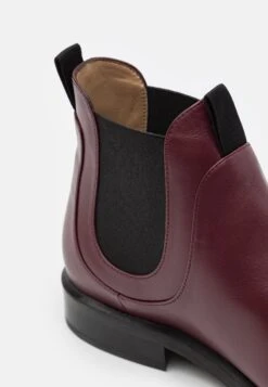 Emporio Armani Boot - Classic Ankle Boots - Bordeaux/Nero -Total Wear Store 32b0f4aa071e4671a43492b2f807b80d