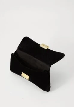 Emporio Armani HANDBAG - Handbag - Nero -Total Wear Store 32bf3f0908b34fc7b90c2c3980e58c76