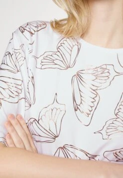 EA7 Emporio Armani Print T-Shirt - White/Gold 13 EA7 Emporio Armani Print T-Shirt - White/Gold -Total Wear Store 338652c56ab84aaeab3e957b748c8b09