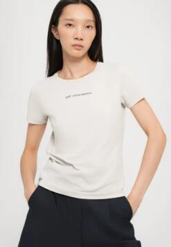 EA7 Emporio Armani Print T-shirt - Grey -Total Wear Store 3389a9b96e934ee8974746eac7a37db8