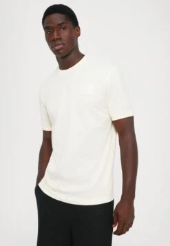 EA7 Emporio Armani TRAIN CORE TEE UNISEX - Basic T-shirt - Vanilla Ice -Total Wear Store 33c05e76810847c59a64cbee53714c4d