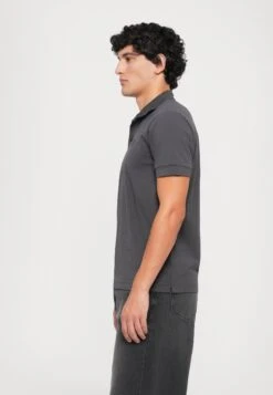 EA7 Emporio Armani TRAIN CORE - Polo Shirt - Asphalt -Total Wear Store 3484f976e08a4e04a6bebaf7df949bf7