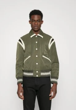Emporio Armani Bomber Jacket - Verde Foresta -Total Wear Store 35e1a7df305944f3adabe293f5cc03d9