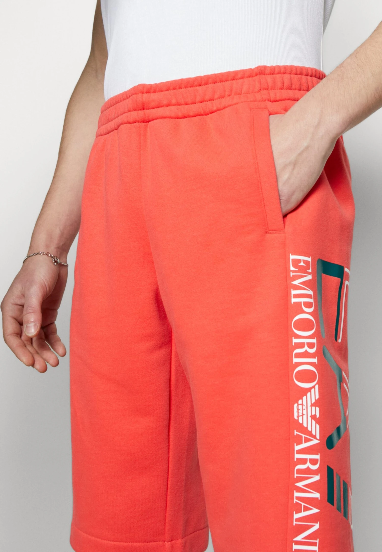 EA7 Emporio Armani Bermuda - Shorts - Pink 7 EA7 Emporio Armani Bermuda - Shorts - Pink - Image 5