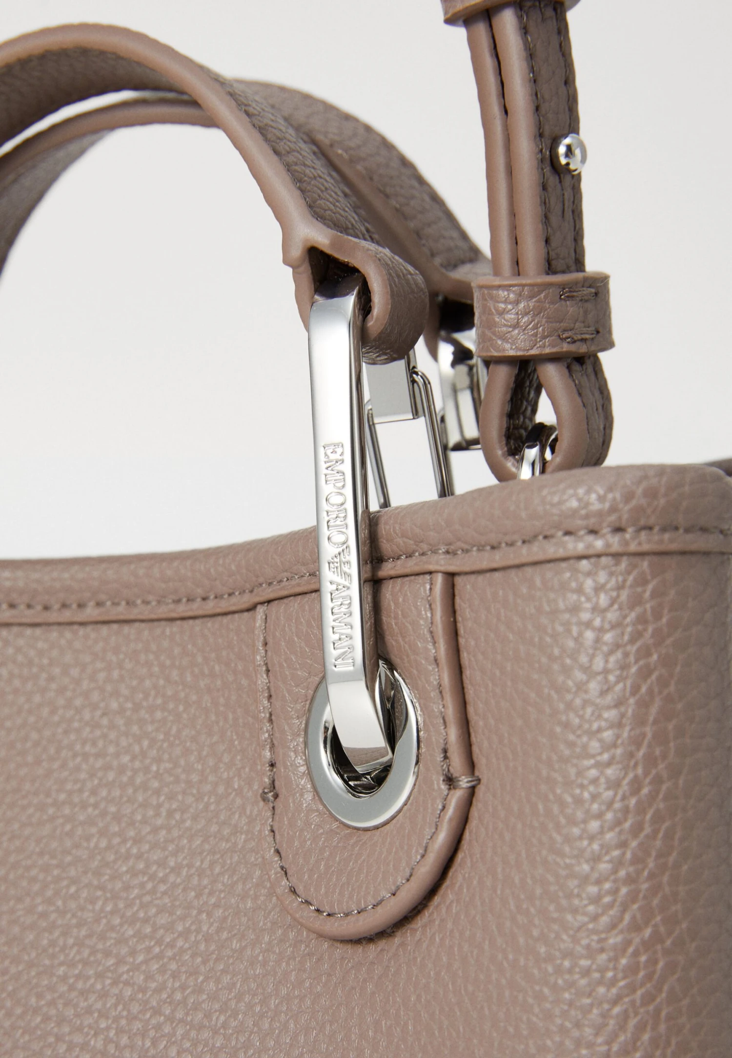 Emporio Armani BAG - Handbag - Taupe 6 Emporio Armani BAG - Handbag - Taupe - Image 4