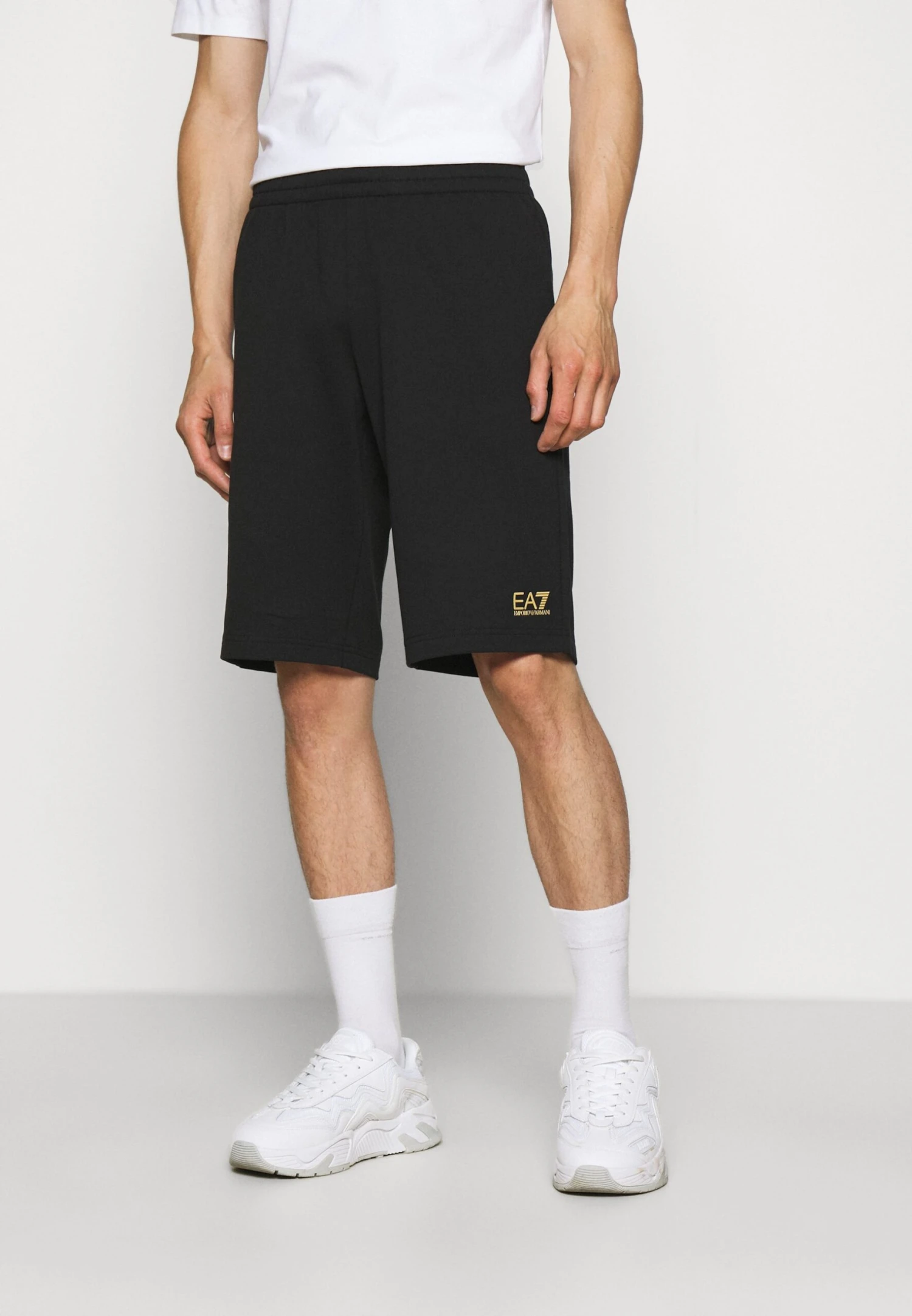 EA7 Emporio Armani Bermuda - Tracksuit Bottoms - Black/Gold-Coloured 3 EA7 Emporio Armani Bermuda - Tracksuit Bottoms - Black/Gold-Coloured