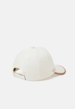 Emporio Armani Baseball Unisex - Cap - Panna/Pale Cream 8 Emporio Armani Baseball Unisex - Cap - Panna/Pale Cream -Total Wear Store 362c5cbe029845d9953b35b21cfa755d