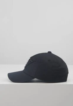 Emporio Armani Baseball Aquila Ricamata - Cap - Nero 11 Emporio Armani Baseball Aquila Ricamata - Cap - Nero -Total Wear Store 362f4d4ef12f492fb7da41d5c50eb071