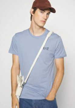 EA7 Emporio Armani Print T-Shirt - Blu Navy Chiaro -Total Wear Store 3722f5c9de5947688968d6b7d807cb72