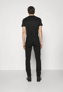 Emporio Armani Pockets Pant - Slim Fit Jeans - Denim Nero -Total Wear Store 37b125c472534f0dbd7d2433e6d9eb43