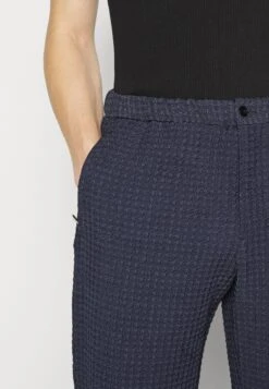 Emporio Armani Pantaloni - Trousers - Asfalto -Total Wear Store 37becc2f05ad458f9572b2646b66711f