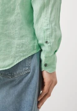 Emporio Armani Shirt - Shirt - Verde Acquitrino -Total Wear Store 390d5018c2a648ae96f646bf7b2f6d55