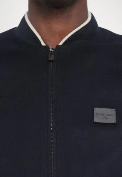 Emporio Armani BLOUSON JACKET - Light Jacket - Blu Navy 15 Emporio Armani BLOUSON JACKET - Light Jacket - Blu Navy -Total Wear Store 393f631b33f34becb82f16d2125b78aa