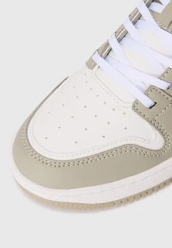 EA7 Emporio Armani SLASHER UNISEX - Trainers - London Fog/white -Total Wear Store 394585f54b0e4e4ea6a3dc1ab7f8fe93