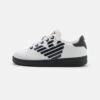 EA7 Emporio Armani Unisex - Trainers - White/Blue