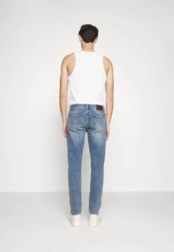 Emporio Armani Pockets Pant - Slim Fit Jeans - Denim Blu -Total Wear Store 395ba3d1f7544f8daee3a0958e788446