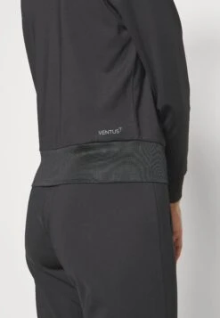 EA7 Emporio Armani Tracksuit - Tracksuit - Black -Total Wear Store 39b49bb077064cdd851ce3e0156d4328