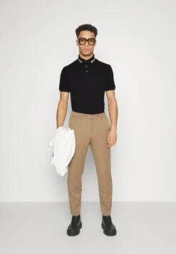 Emporio Armani Polo Shirt - Polo Shirt -Total Wear Store 39ce306426ef4d068a6a3dfbfcde4414