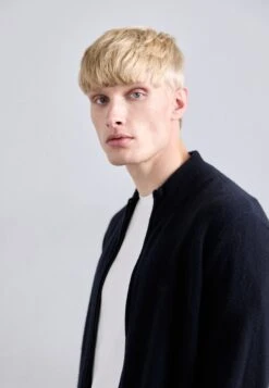 Emporio Armani CARDIGAN - Cardigan - Dark Navy -Total Wear Store 39e1d3a2af9e4d109f047ef028de3f4b