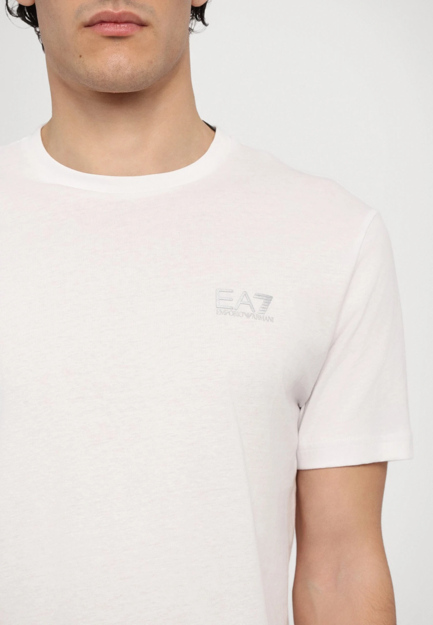 EA7 Emporio Armani TRAIN CORE TEE - Basic T-shirt - White 9 EA7 Emporio Armani TRAIN CORE TEE - Basic T-shirt - White - Image 7
