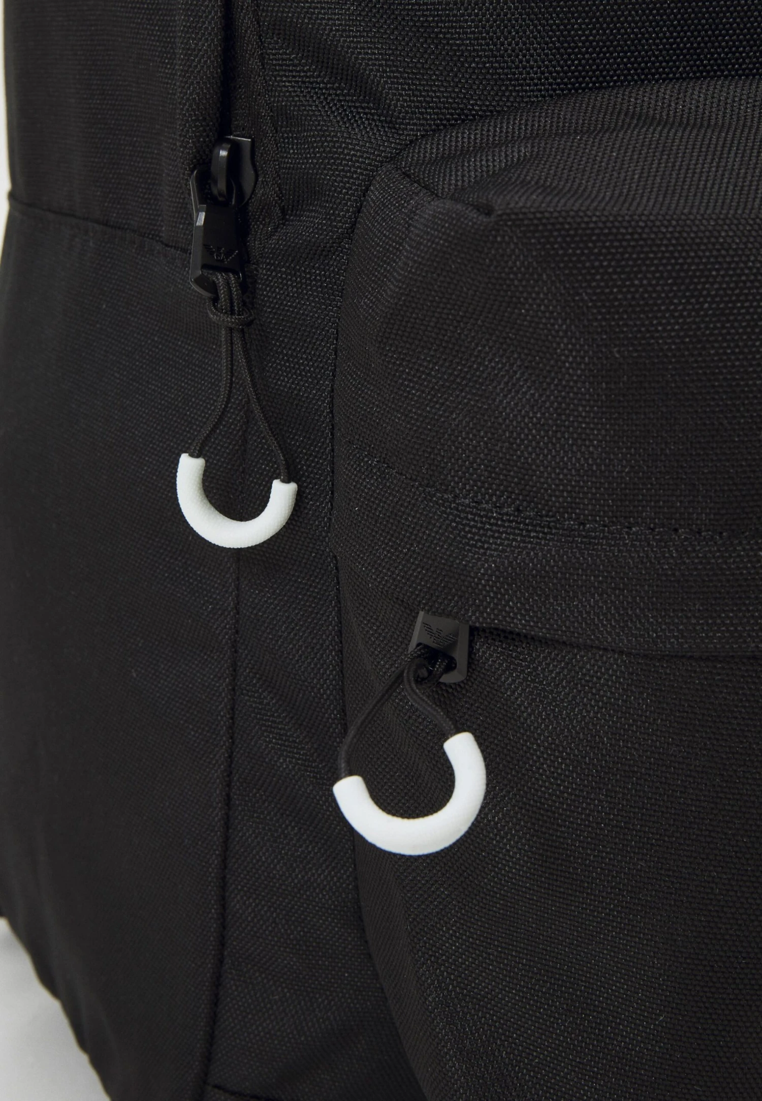 EA7 Emporio Armani Train Core Backpack Unisex - Rucksack - Black/White 6 EA7 Emporio Armani Train Core Backpack Unisex - Rucksack - Black/White - Image 4