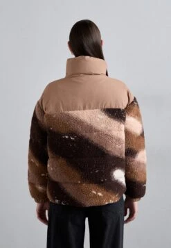 EA7 Emporio Armani BLOUSON JACKET - Winter Jacket - Fancy Brownie Stellar 10 EA7 Emporio Armani BLOUSON JACKET - Winter Jacket - Fancy Brownie Stellar -Total Wear Store 3ad20ab388d94fa8a84e8b13827b5216