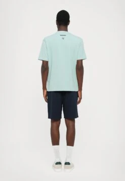 EA7 Emporio Armani NATURAL VENTUS TEE - Basic T-shirt - Blue Surf 13 EA7 Emporio Armani NATURAL VENTUS TEE - Basic T-shirt - Blue Surf -Total Wear Store 3ad66fb07e4040e683fd13d780d55315