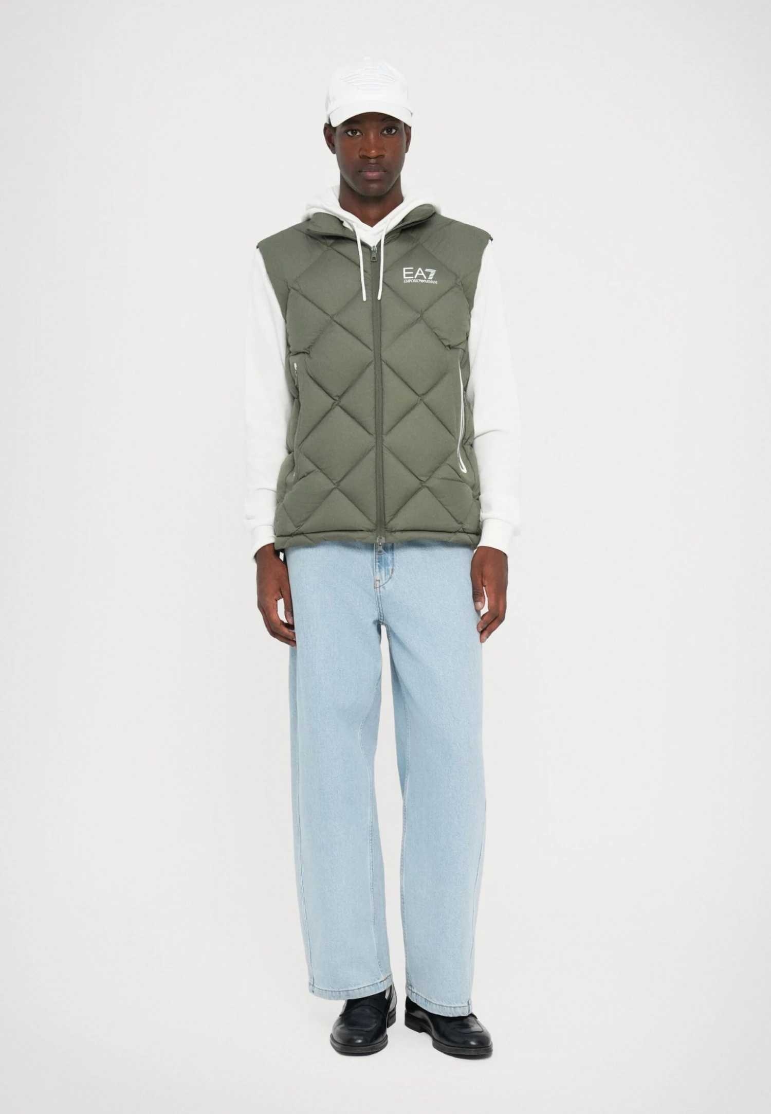 EA7 Emporio Armani MOUNTAIN QUILTED VEST - Waistcoat - Beetle 4 EA7 Emporio Armani MOUNTAIN QUILTED VEST - Waistcoat - Beetle - Image 2