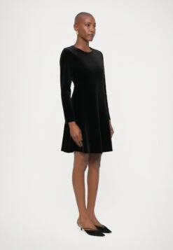 Emporio Armani DRESS - Day Dress - Black 12 Emporio Armani DRESS - Day Dress - Black -Total Wear Store 3b235704cd004ba1a7c81b4db1198153