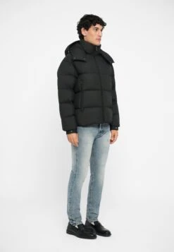Emporio Armani JACKET - Down Jacket - Black Beauty 14 Emporio Armani JACKET - Down Jacket - Black Beauty -Total Wear Store 3b6cb03831b547c8ac2a19e604b0f031
