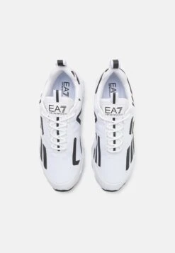 EA7 Emporio Armani ULTIMATE C2 COMBAT CORE UNISEX - Trainers - White/black -Total Wear Store 3ba5876b2e814bfa926a7f3a239fb688